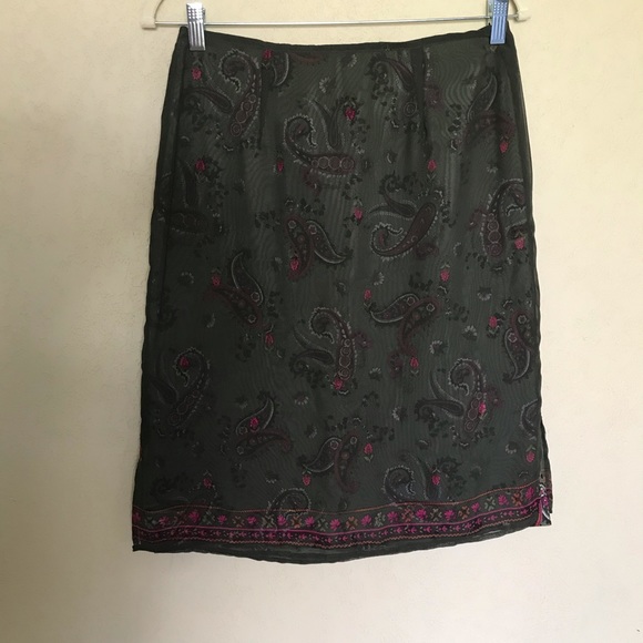 Apostrophe Sheer Overlay Pencil Skirt Paisley - Picture 3 of 8